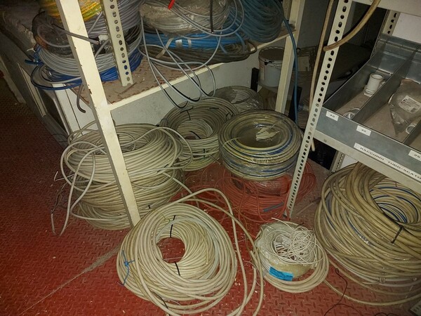1#5989 Attrezzatura per officina e arredi ufficio in vendita - foto 38