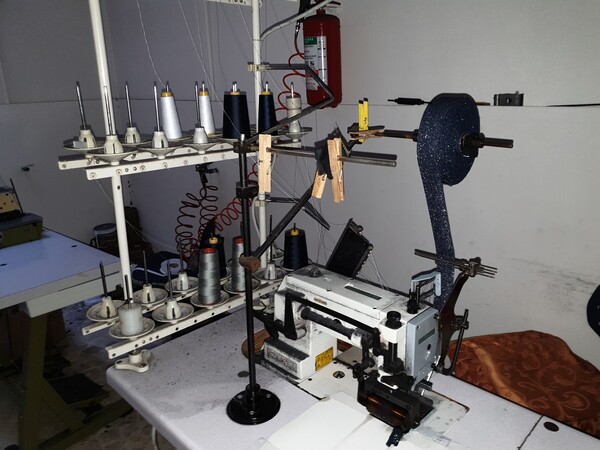 4#5990 Macchine per lavorazione tessile Juki Rimoldi e Brother in vendita - foto 3