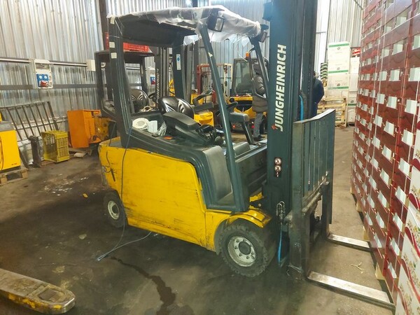 4#5992 Carrello elevatore Jungheinrich in vendita - foto 3