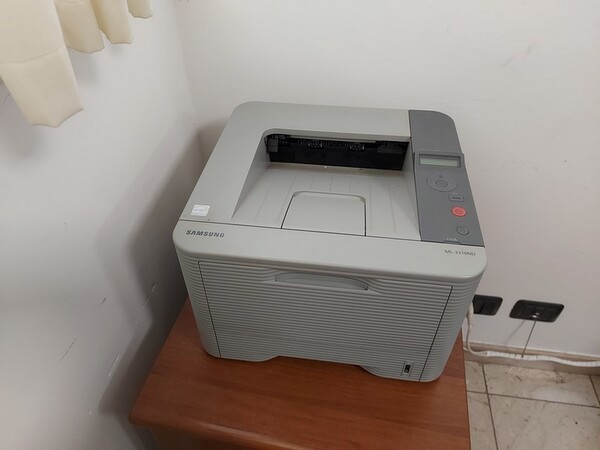 8#5992 Arredi e attrezzature da ufficio in vendita - foto 19