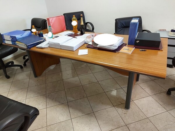 8#5992 Arredi e attrezzature da ufficio in vendita - foto 38