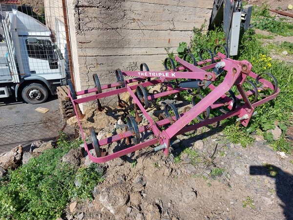 9#5992 Vibrocoltivatore Kongskilde e Spandiconcime Gherardi in vendita - foto 7