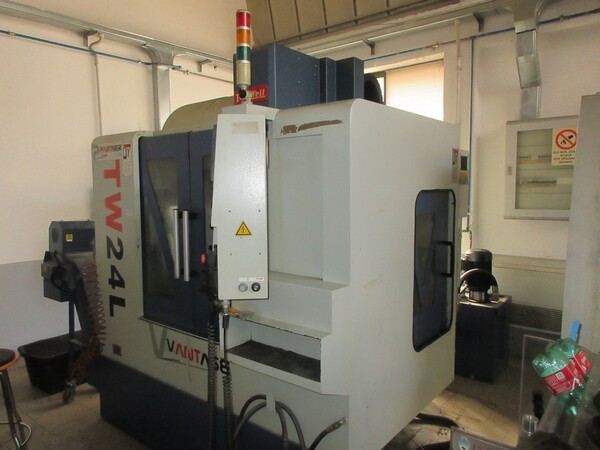 1#5994 Tornio CNC Graziano e attrezzature per officina in vendita - foto 170