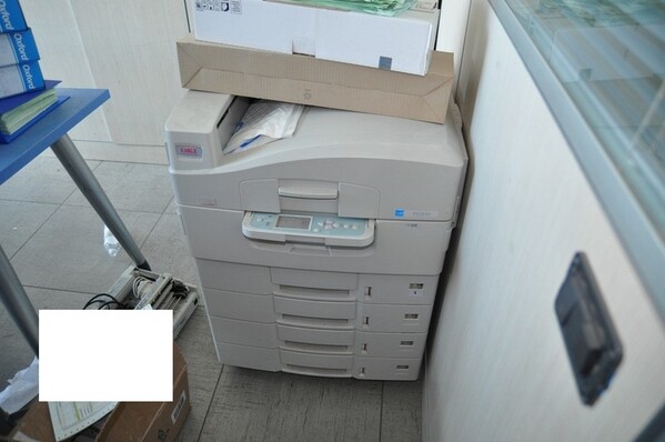 12#6028 Arredi e attrezzature per ufficio in vendita - foto 9