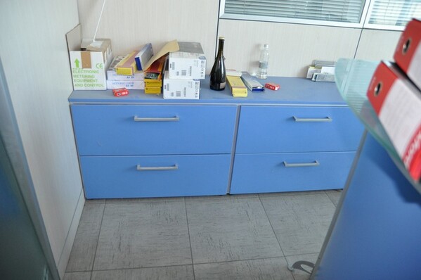 12#6028 Arredi e attrezzature per ufficio in vendita - foto 11