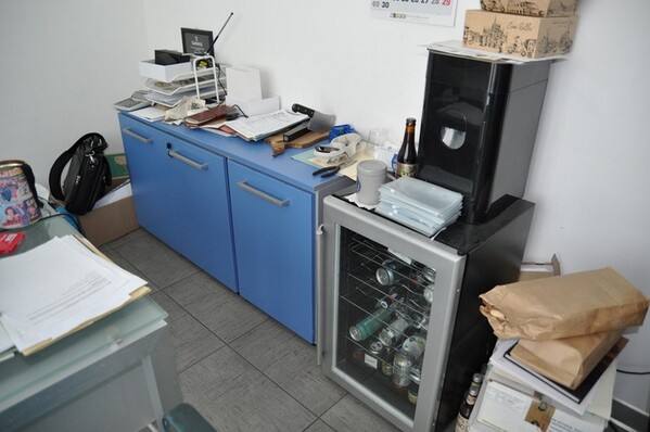 12#6028 Arredi e attrezzature per ufficio in vendita - foto 32