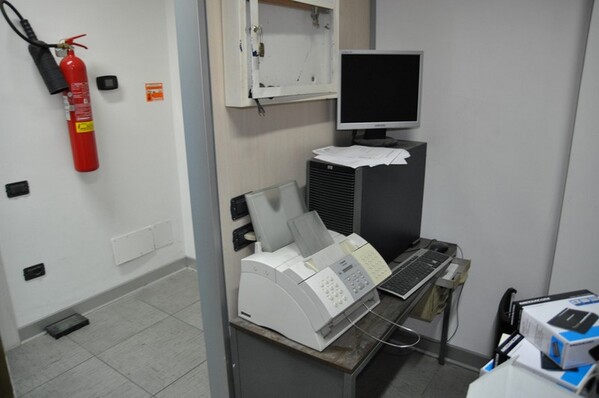 12#6028 Arredi e attrezzature per ufficio in vendita - foto 42