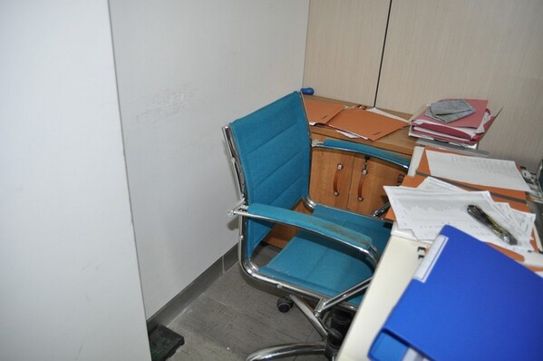 12#6028 Arredi e attrezzature per ufficio in vendita - foto 43