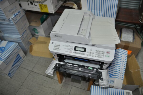 12#6028 Arredi e attrezzature per ufficio in vendita - foto 45