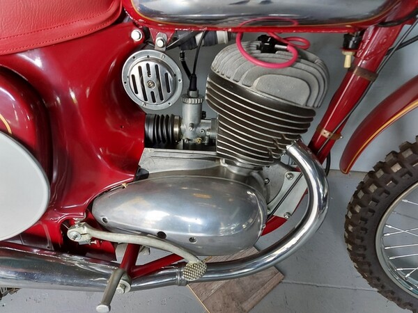 44#6030 Moto Jawa 350 in vendita - foto 11