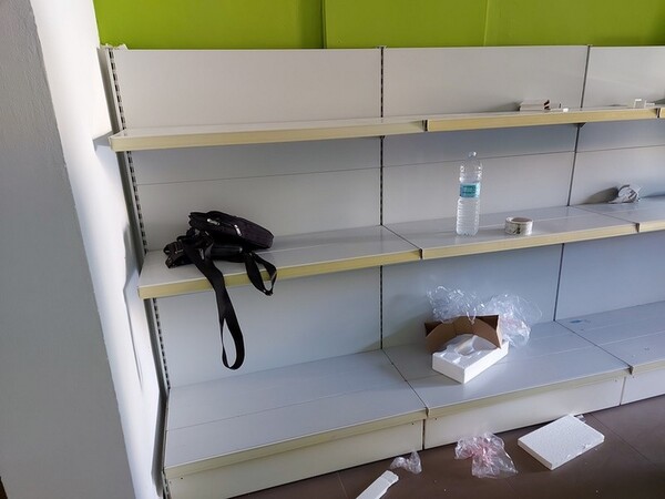1#6042 Arredi e attrezzature per ufficio in vendita - foto 3