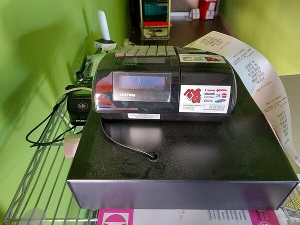 1#6042 Arredi e attrezzature per ufficio in vendita - foto 12