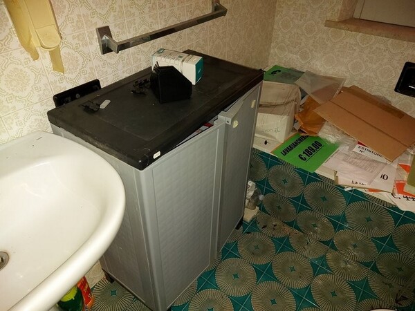 1#6042 Arredi e attrezzature per ufficio in vendita - foto 25