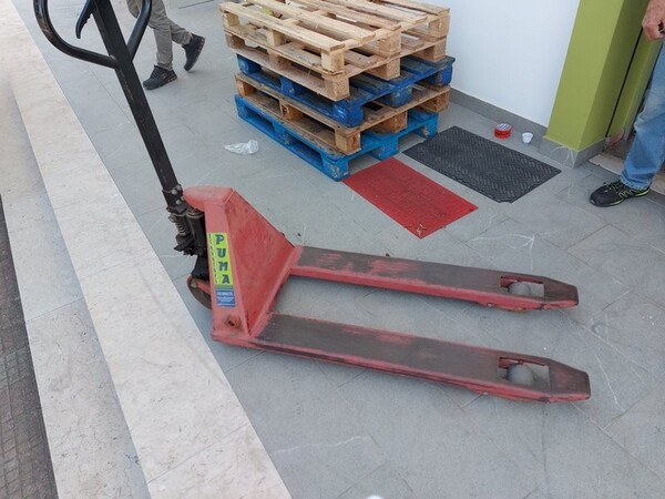 3#6042 Stoccatore elettrico Still e transpallet manuale in vendita - foto 5