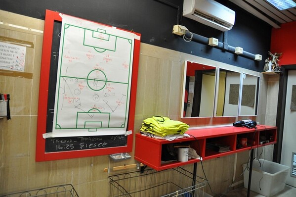 1#6043 Arredi e attrezzature per squadre calcistiche in vendita - foto 105