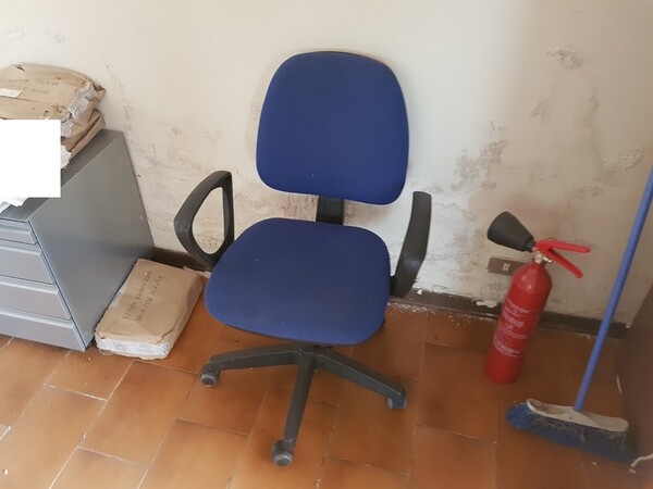 1#6046 Arredamento ed attrezzatura informatica per ufficio in vendita - foto 4