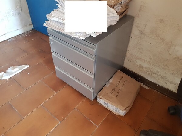 1#6046 Arredamento ed attrezzatura informatica per ufficio in vendita - foto 5