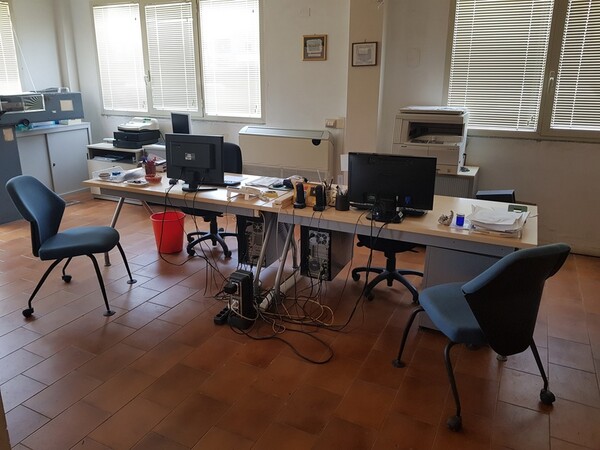 1#6046 Arredamento ed attrezzatura informatica per ufficio in vendita - foto 31