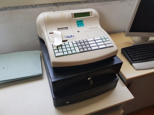 1#6046 Arredamento ed attrezzatura informatica per ufficio in vendita - foto 48