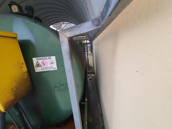 14#6048 Serbatoio carburante Savi per carrelli elevatori in vendita - foto 4