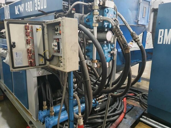 9#6048 Pressa oleodinamica BMB KW480 in vendita - foto 14