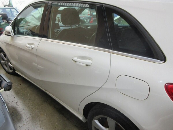 2#6049 Autovettura Mercedes B 180 in vendita - foto 4