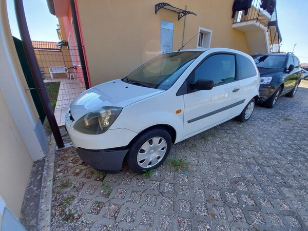 1#6052 Autocarro Ford Fiesta in vendita - foto 4