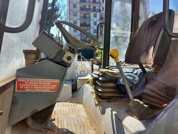 24#6053 Pala semovente JCB in vendita - foto 5