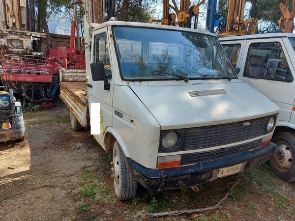 26#6053 Furgoni Iveco in vendita - foto 1