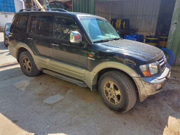 28#6053 Automobile Mitsubishi Pajero in vendita - foto 1