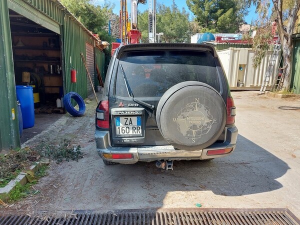 28#6053 Automobile Mitsubishi Pajero in vendita - foto 2