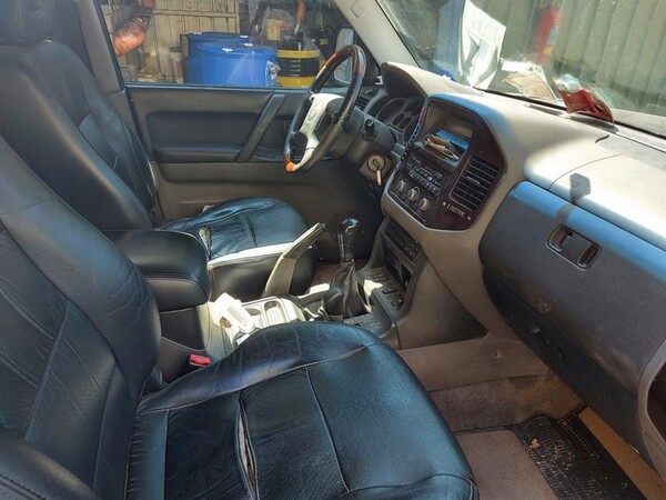 28#6053 Automobile Mitsubishi Pajero in vendita - foto 5