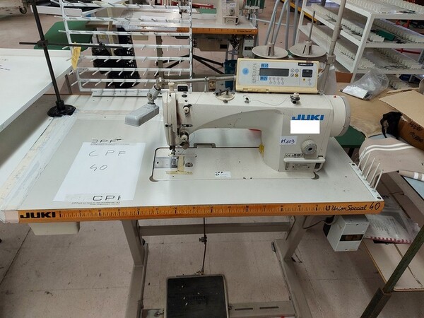 103#6059 Macchine lineari Juki e Pfaff in vendita - foto 3