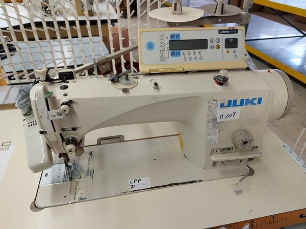 103#6059 Macchine lineari Juki e Pfaff in vendita - foto 15