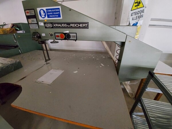 155#6059 Sega a nastro per tessuto Kuris e pressa adesivatrice in vendita - foto 3