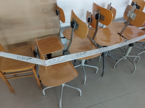 157#6059 Arredamento per laboratorio tessile e  utensili per la lavorazione tessile in vendita - foto 2