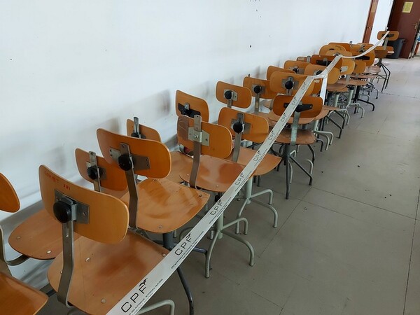 157#6059 Arredamento per laboratorio tessile e  utensili per la lavorazione tessile in vendita - foto 3