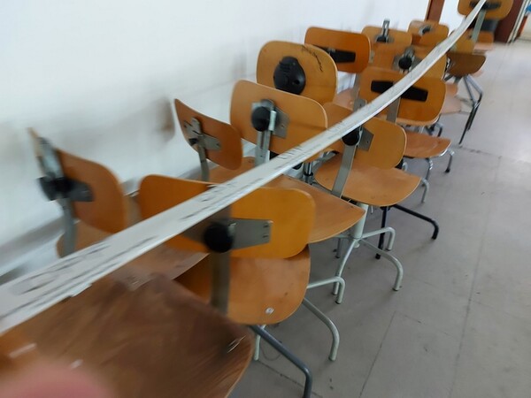 157#6059 Arredamento per laboratorio tessile e  utensili per la lavorazione tessile in vendita - foto 5