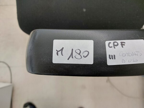 157#6059 Arredamento per laboratorio tessile e  utensili per la lavorazione tessile in vendita - foto 23