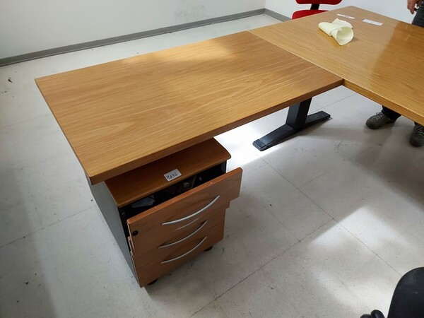 157#6059 Arredamento per laboratorio tessile e  utensili per la lavorazione tessile in vendita - foto 32
