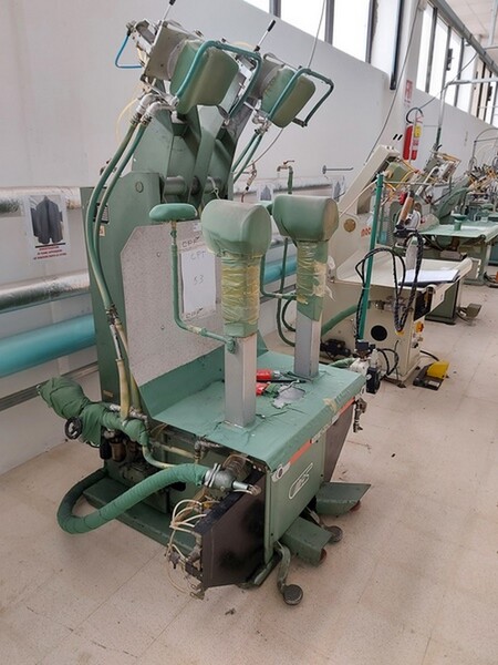 163#6059 Presse da stiro e macchina attaccabottoni Union Special Lewis in vendita - foto 14