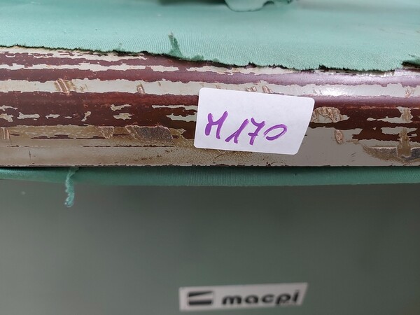 163#6059 Presse da stiro e macchina attaccabottoni Union Special Lewis in vendita - foto 30