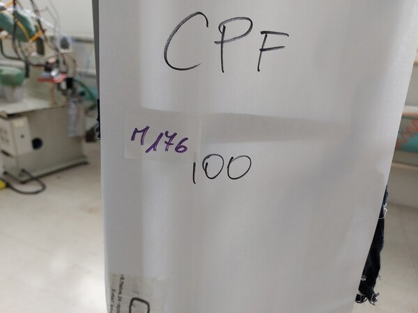 163#6059 Presse da stiro e macchina attaccabottoni Union Special Lewis in vendita - foto 49