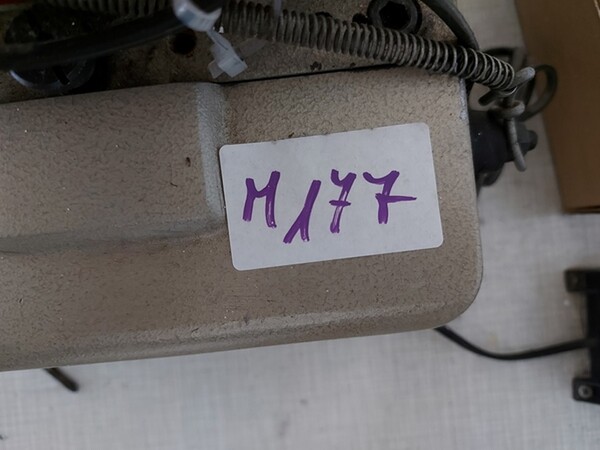 163#6059 Presse da stiro e macchina attaccabottoni Union Special Lewis in vendita - foto 52