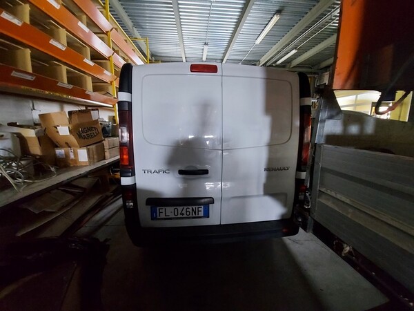 2#6064 Furgone Renault Trafic in vendita - foto 2
