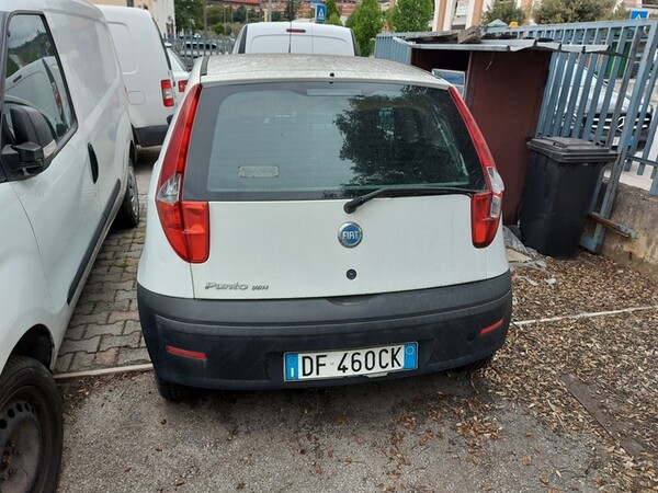 3#6066 Autocarro Fiat Punto Van in vendita - foto 5