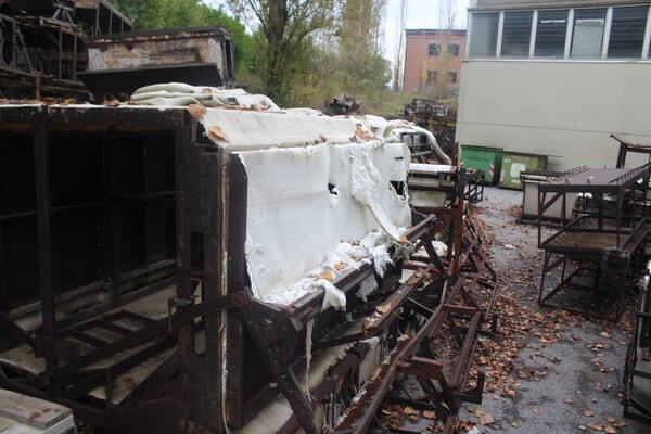 35#6068 Stampi in metallo e materiale ferroso vario in vendita - foto 7