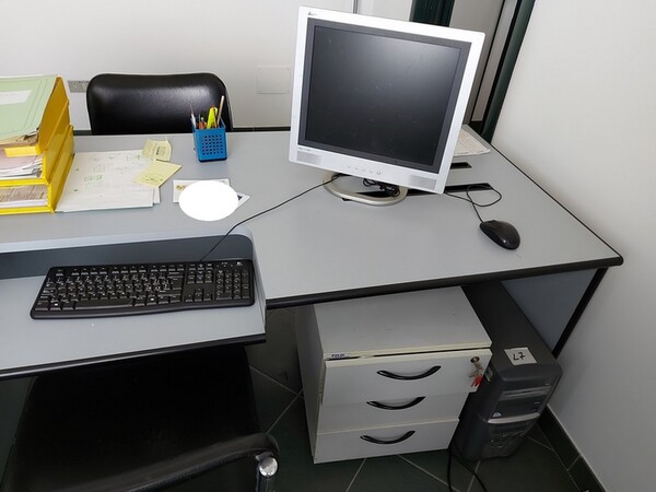 3#6077 Arredi e attrezzature per ufficio in vendita - foto 12