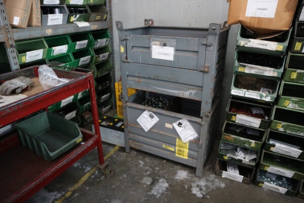 13#6078 Scaffalature e magazzino di rotori e statori in vendita - foto 9