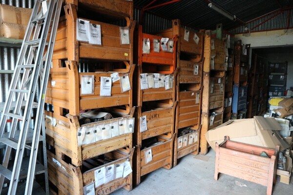 13#6078 Scaffalature e magazzino di rotori e statori in vendita - foto 38